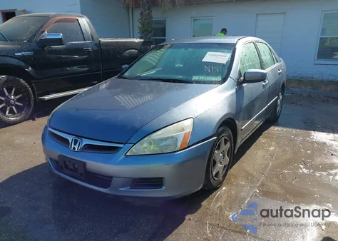 2007 Honda Accord 2.4 Lx from USA, damaged, VIN 1HGCM564X7A206442